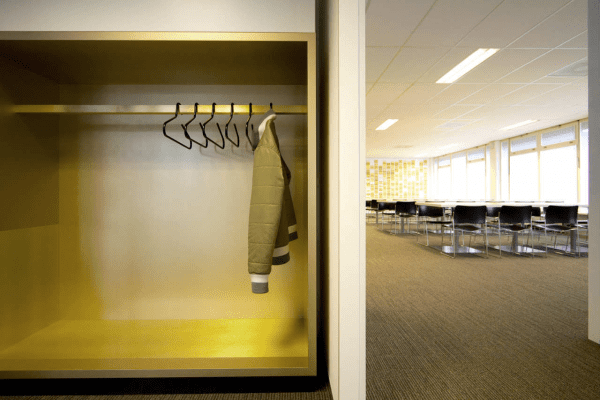 Yellow and Gray: Pantone Colors of the Year 2021 in Interior Design 8 Open Wardrobe