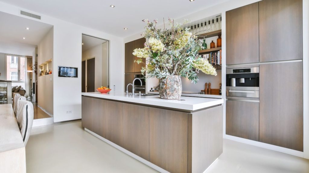 How to Update a Wooden Kitchen Cabinet? 1 How to update wooden kitchen cabinet